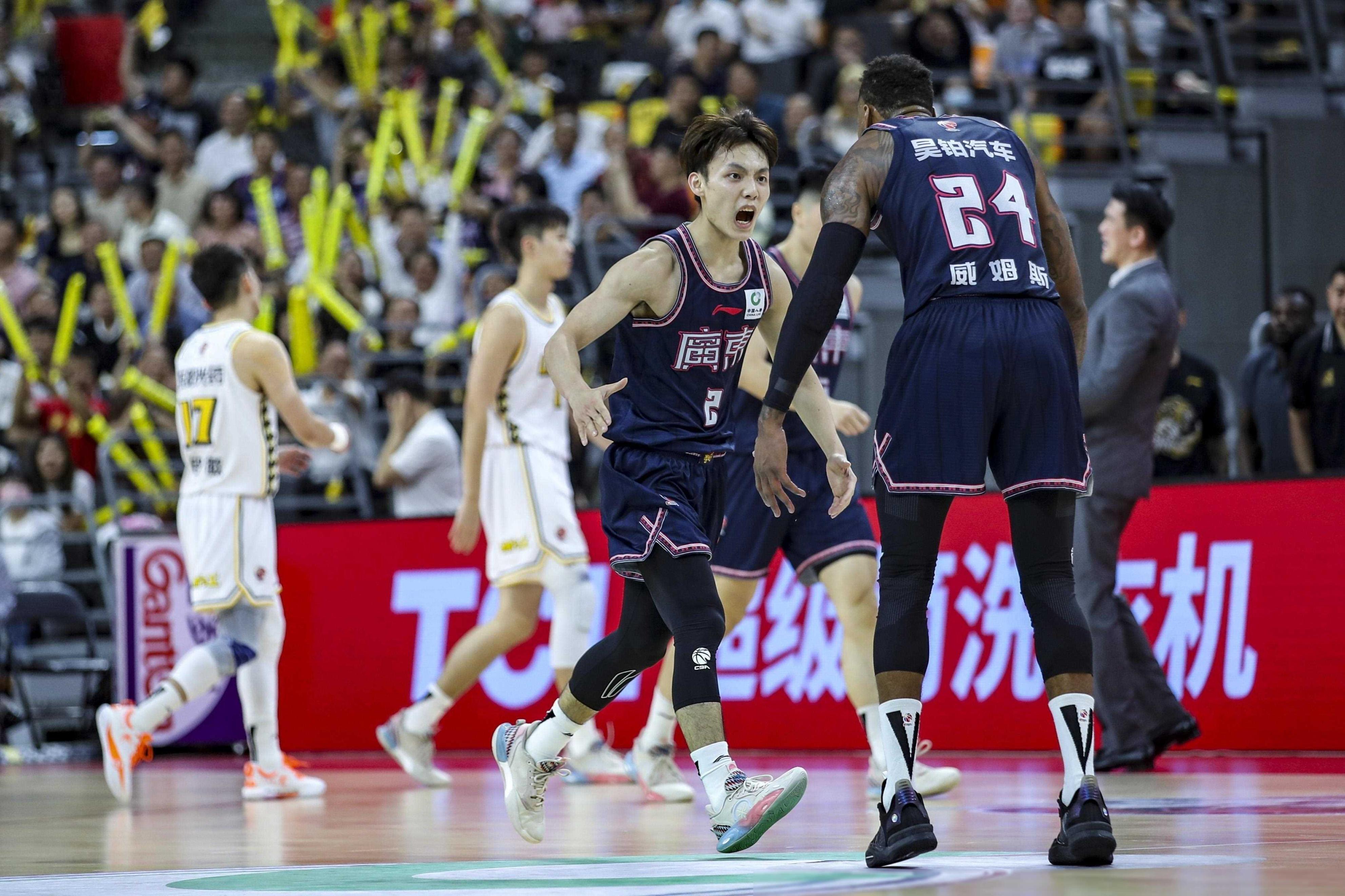 包含CBA季后赛赛程吃紧，成都蓉城关键时刻遗憾出局，管理层满意，心理建设被强调的词条