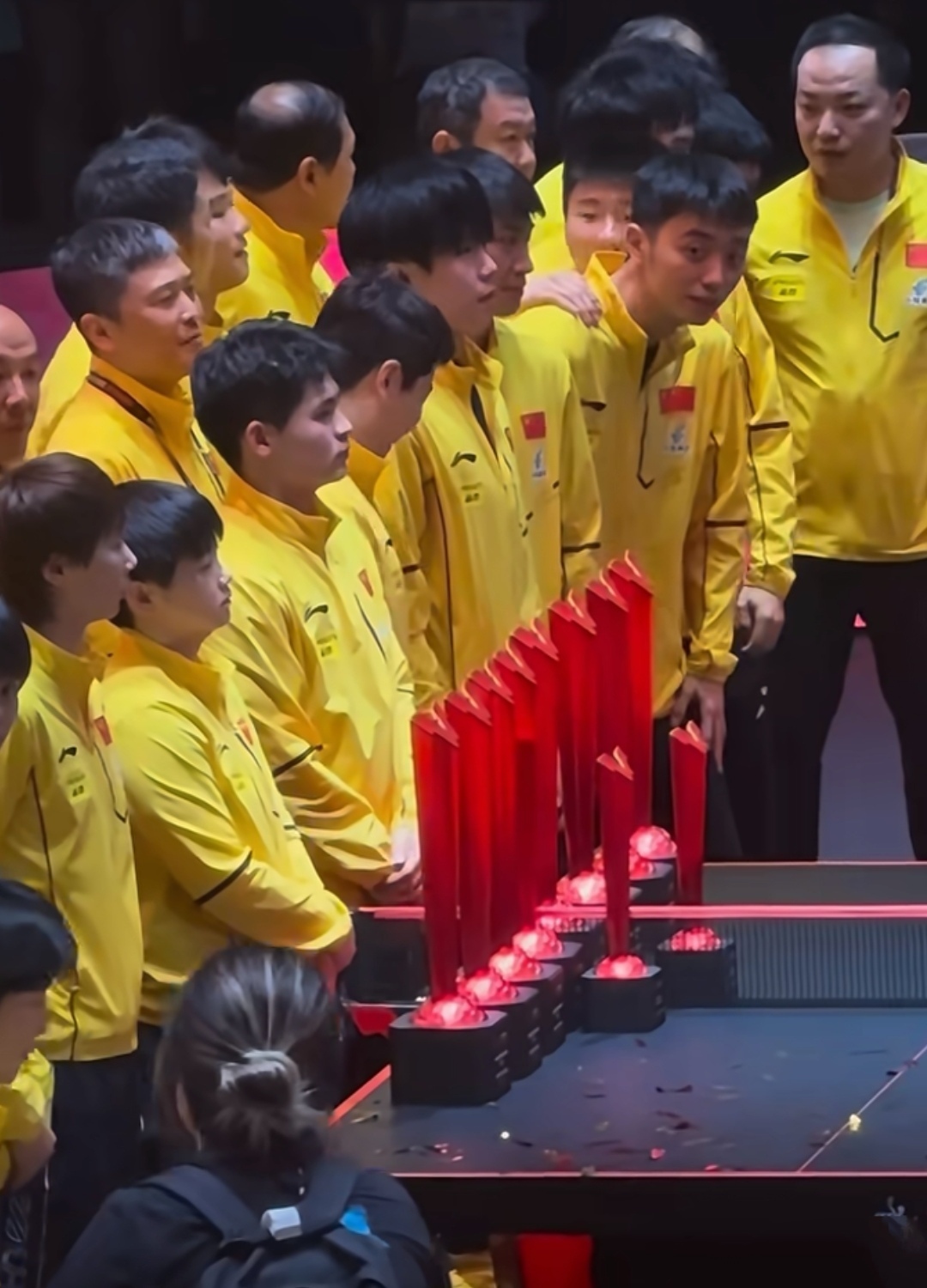 赛前全明星赛焦点战，里昂豪取连胜，话题不断，年轻球员得到机会(蒙面光战队vcd国语版全集)